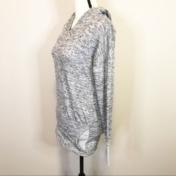 ATHLETA Batwing Robin Heather Gray Pullover Hood Sweater Sweatshirt Womens XXS - Picture 3 of 11